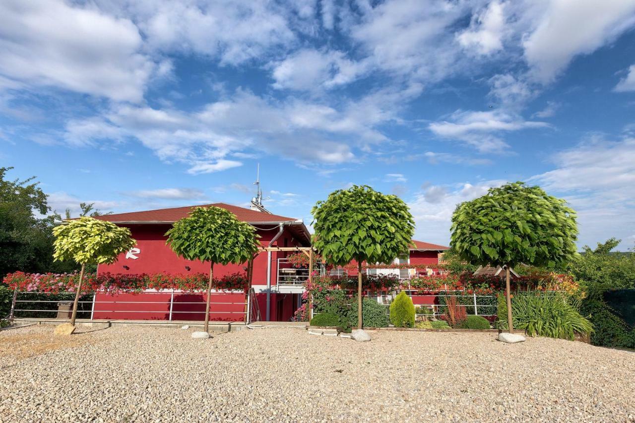 Apartmanovy Dom Red Podhajska Exterior photo