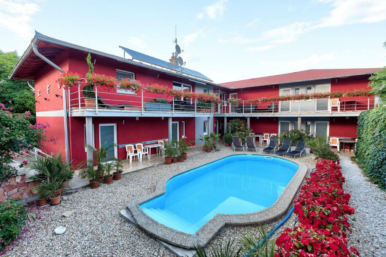 Apartmanovy Dom Red Podhajska Exterior photo
